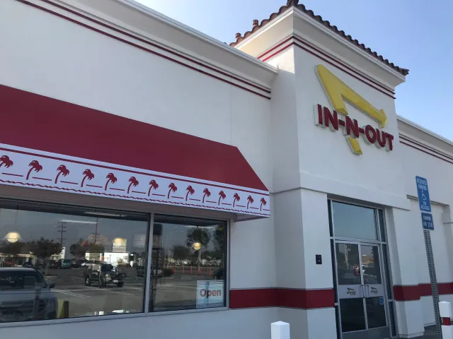 In-N-Out Burger restaurant